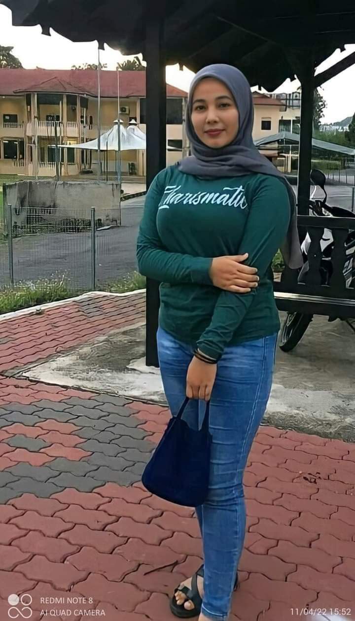 Gairah Kakakku Karna Memakai Baju Ketat