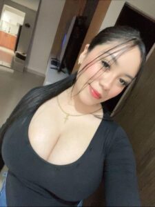 Tidur Seranjang dengan Menantuku di Kapal